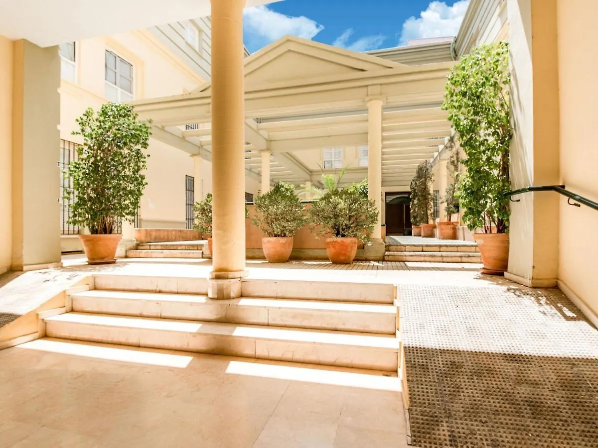 Comfy Holiday Home In Seville Near Town Centre