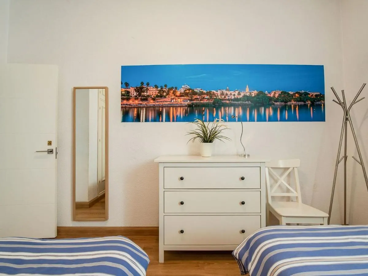 Comfy Holiday Home In Seville Near Town Centre