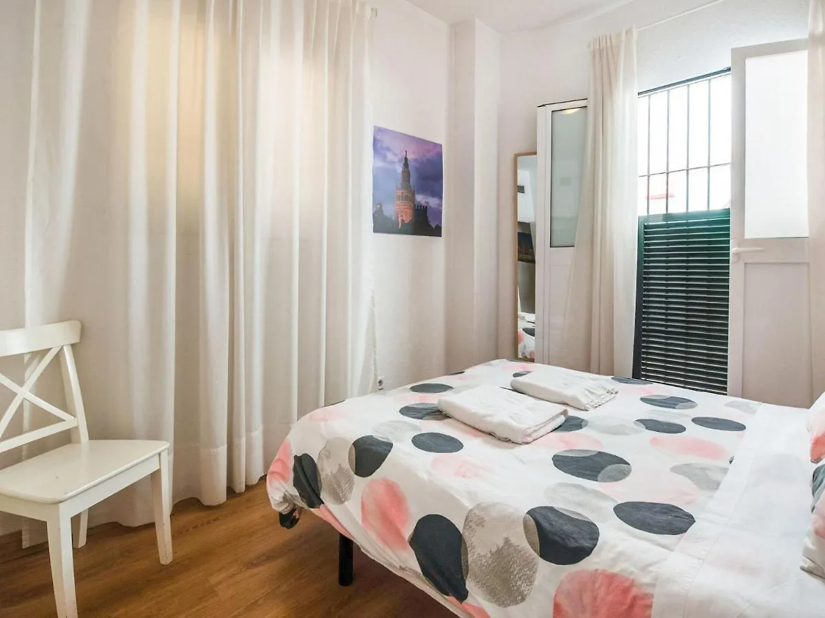 Comfy Holiday Home In Seville Near Town Centre